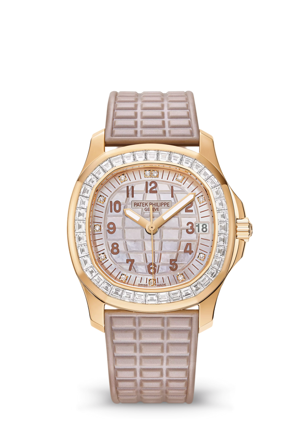 Patek Philippe Aquanaut 5072R-001 — Rose gold