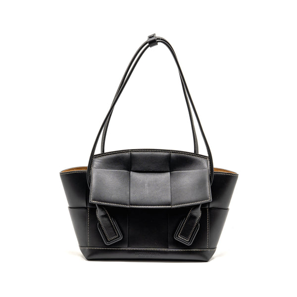 BOTTEGA VENETA SMALL ARCO BAG CALFSKIN BLACK SHW